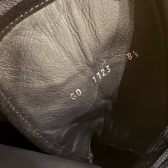 Men’s LV Sneakers - Picture 8 of 8